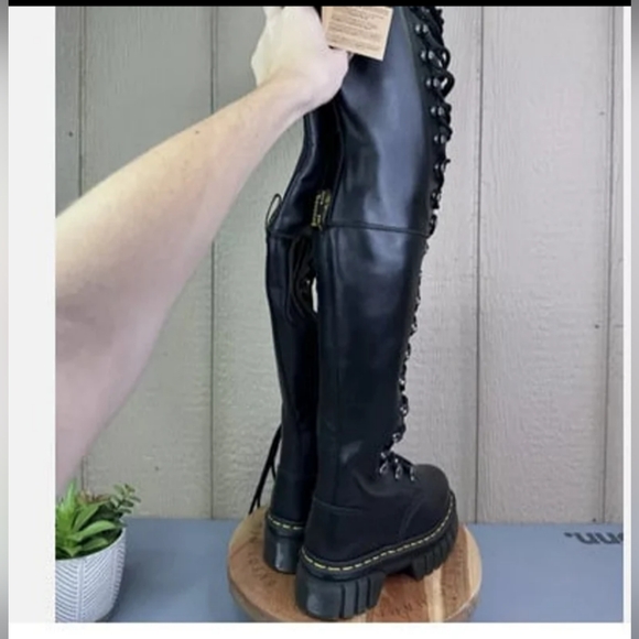COSPLAY RARE Dr. Martens 22-Eye All Leather Thigh-high Platform Boots Size11 NIB - Picture 8 of 13